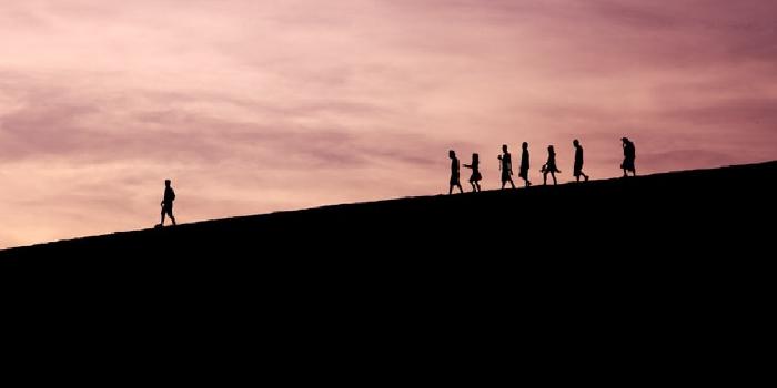 Leading in Crisis by Handry Satriago - CEO GE Indonesia (ID)